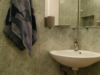2-комн. квартира, 45 м², 1/5 этаж