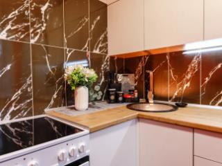 2-комн. квартира, 42 м², 1/5 этаж
