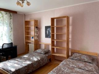 3-комн. квартира, 80 м², 1/9 этаж