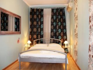 2-комн. квартира, 55 м², 4/5 этаж