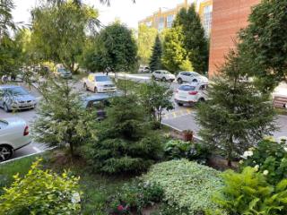 3-комн. квартира, 80 м², 1/9 этаж