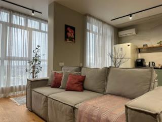 2-комн. квартира, 82 м², 9/15 этаж