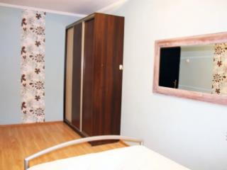 2-комн. квартира, 55 м², 4/5 этаж