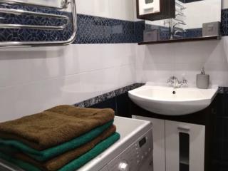 2-комн. квартира, 70 м², 8/14 этаж