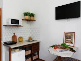 1-комн. квартира, 18 м², 1/5 этаж
