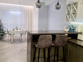 2-комн. квартира, 70 м², 9/17 этаж