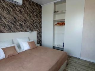 2-комн. квартира, 76 м², 3/7 этаж