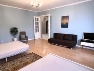 3-комн. квартира, 105 м², 4/7 этаж