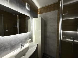 2-комн. квартира, 55 м², 3/5 этаж