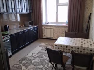 2-комн. квартира, 70 м², 8/14 этаж