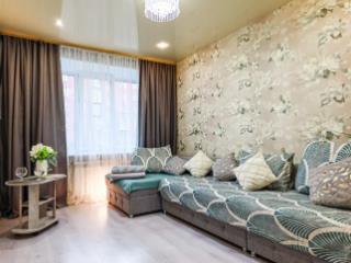 2-комн. квартира, 42 м², 1/5 этаж