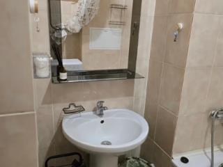 2-комн. квартира, 53 м², 2/5 этаж