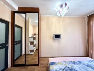 2-комн. квартира, 55 м², 3/5 этаж