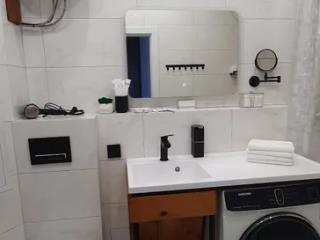 2-комн. квартира, 76 м², 3/7 этаж