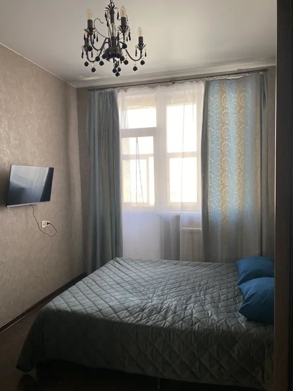 2-комн. квартира, 68 м2, 3/3 этаж