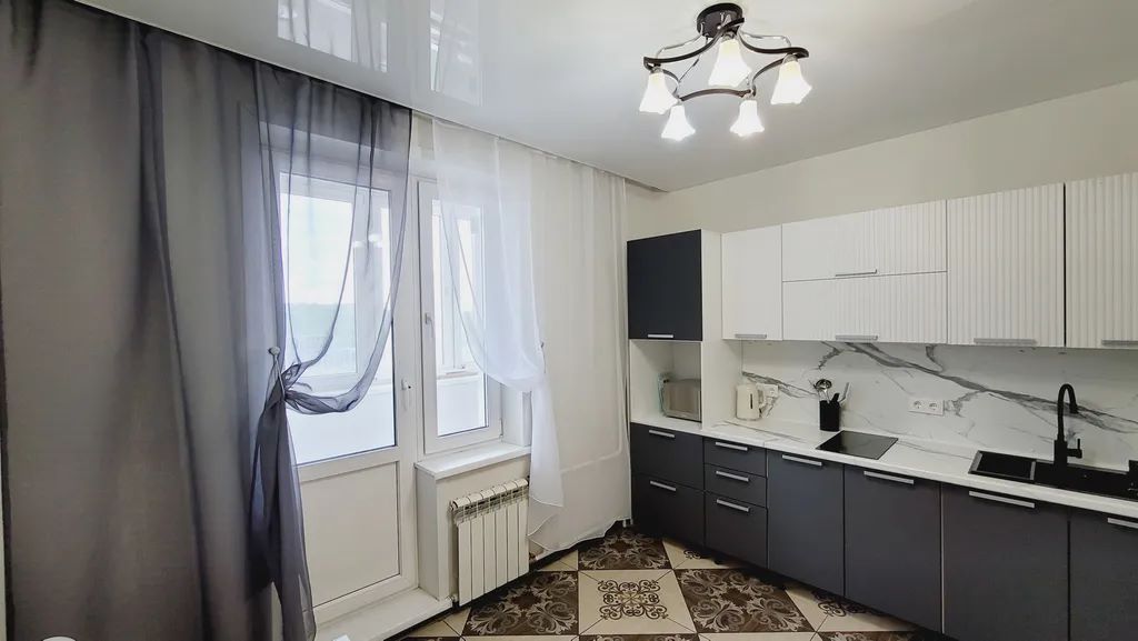 1-комн. квартира, 50 м², 10/14 этаж