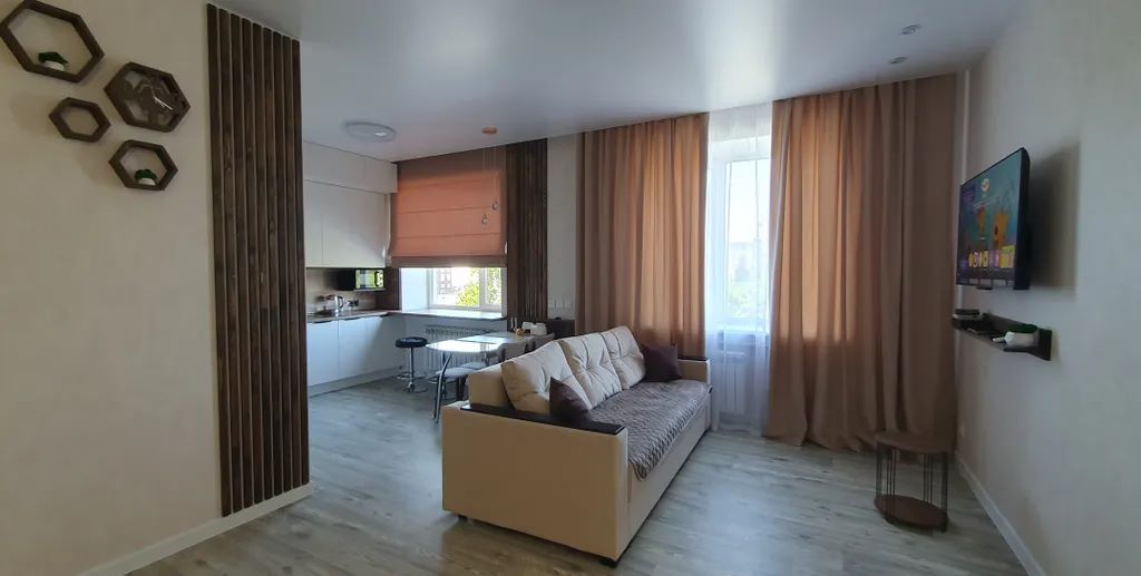 2-комн. квартира, 76 м², 3/7 этаж