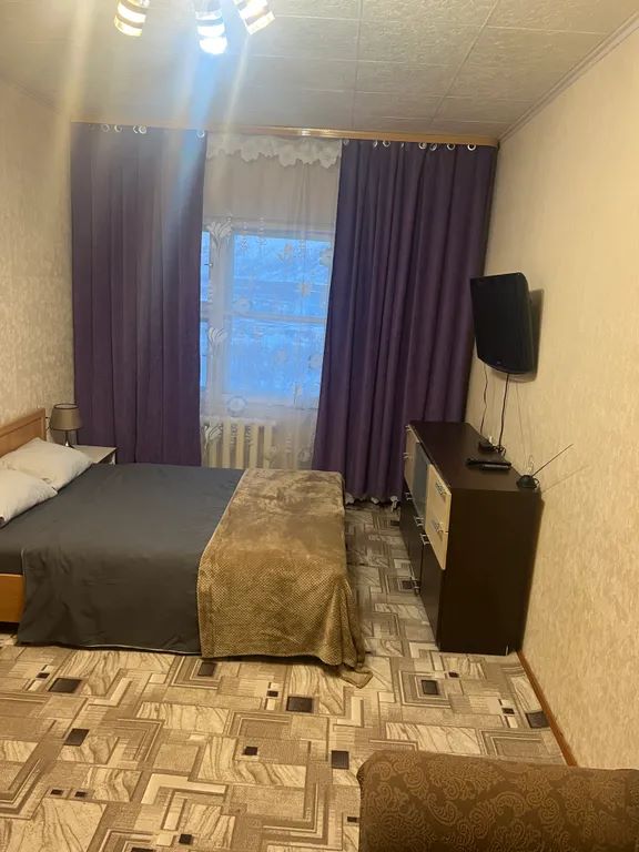 1-комн. квартира, 42 м2, 4/5 этаж