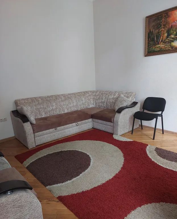 2-комн., 63 м², 1/1 этаж