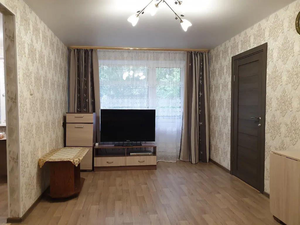2-комн. квартира, 45 м2, 3/5 этаж