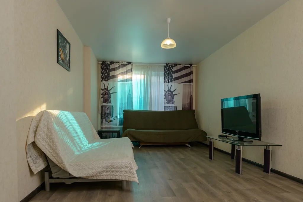 3-комн., 83 м², 1/10 этаж