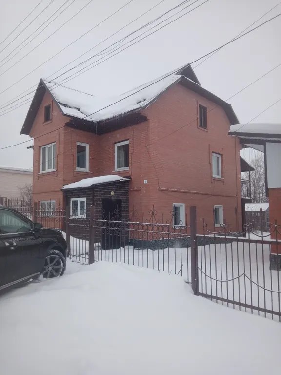 Дом, 200 м2